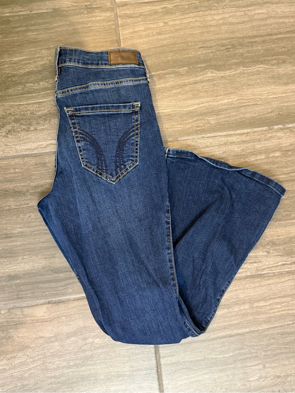 Hollister Women's Curvy High Rise Flare Jeans 8S